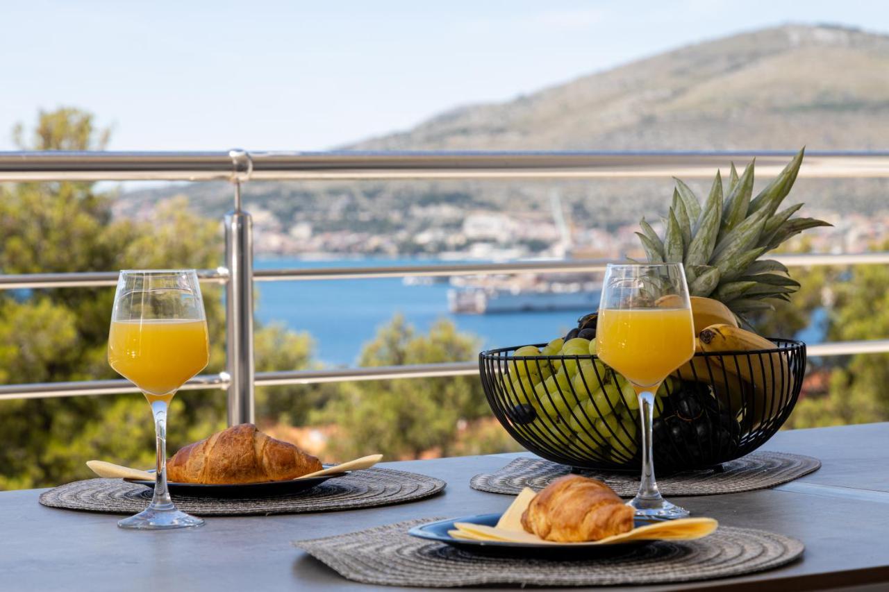 Villa Palavra Trogir Exterior photo